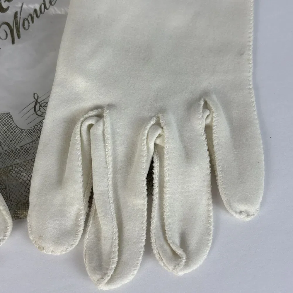 VTG Crescendoe Women's Gloves White Short Scalloped Eyelet Edge Size 7 1/2
